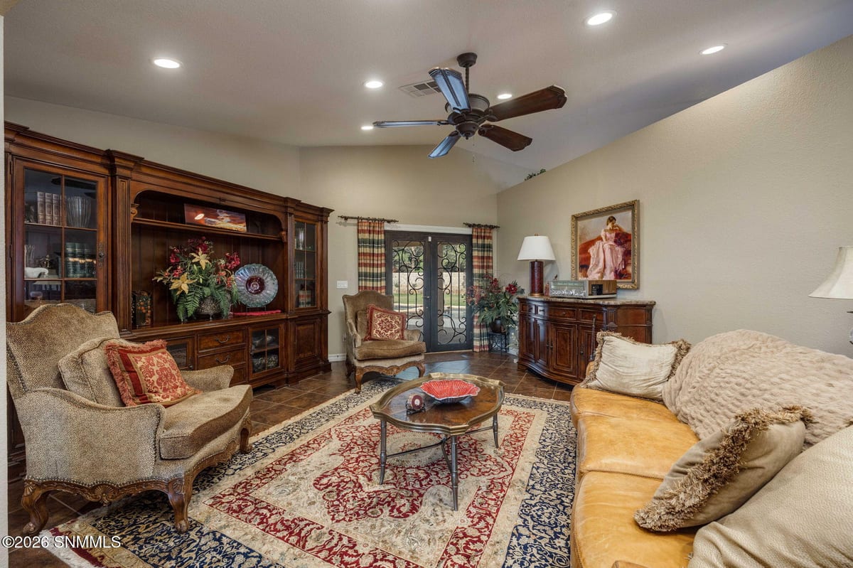 2909 Camino Castillo, Las Cruces, NM 88005 photo 7