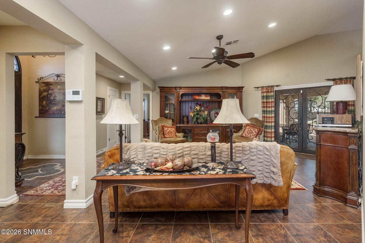 2909 Camino Castillo, Las Cruces, NM 88005 photo 8