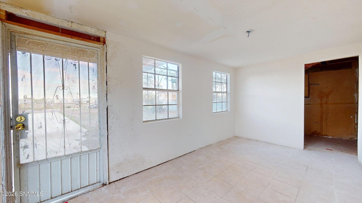 886 E Picacho Avenue, Las Cruces, NM 88001, foto 2
