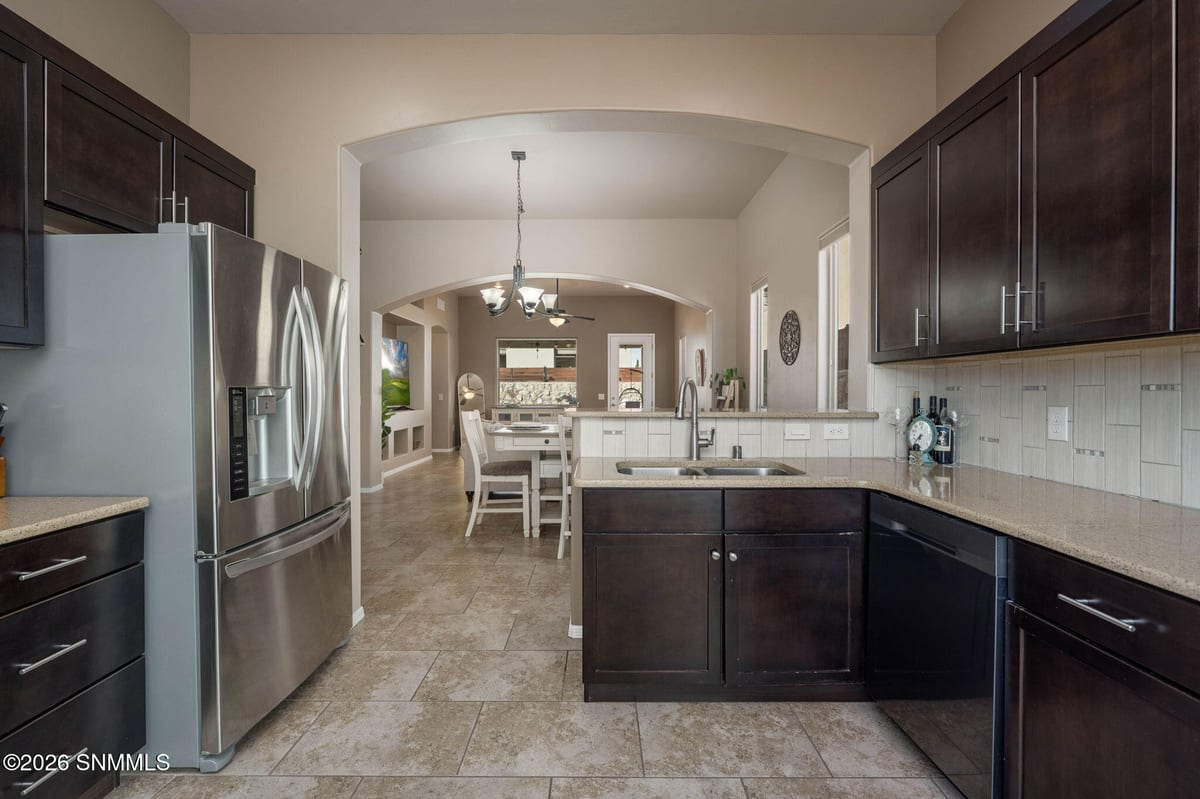 3651 Santa Cecilia Avenue, Las Cruces, NM 88012 photo 4