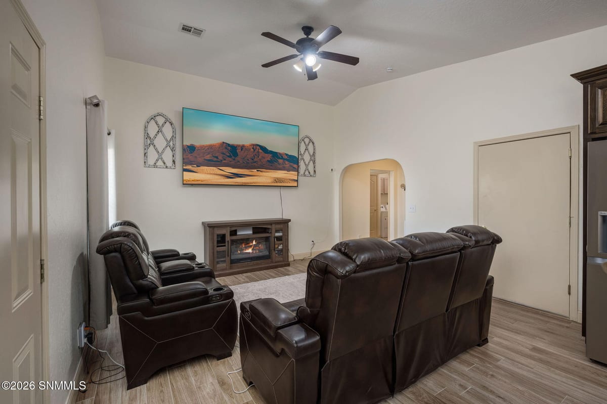 5555 Patagonia Drive, Las Cruces, NM 88012 photo 2