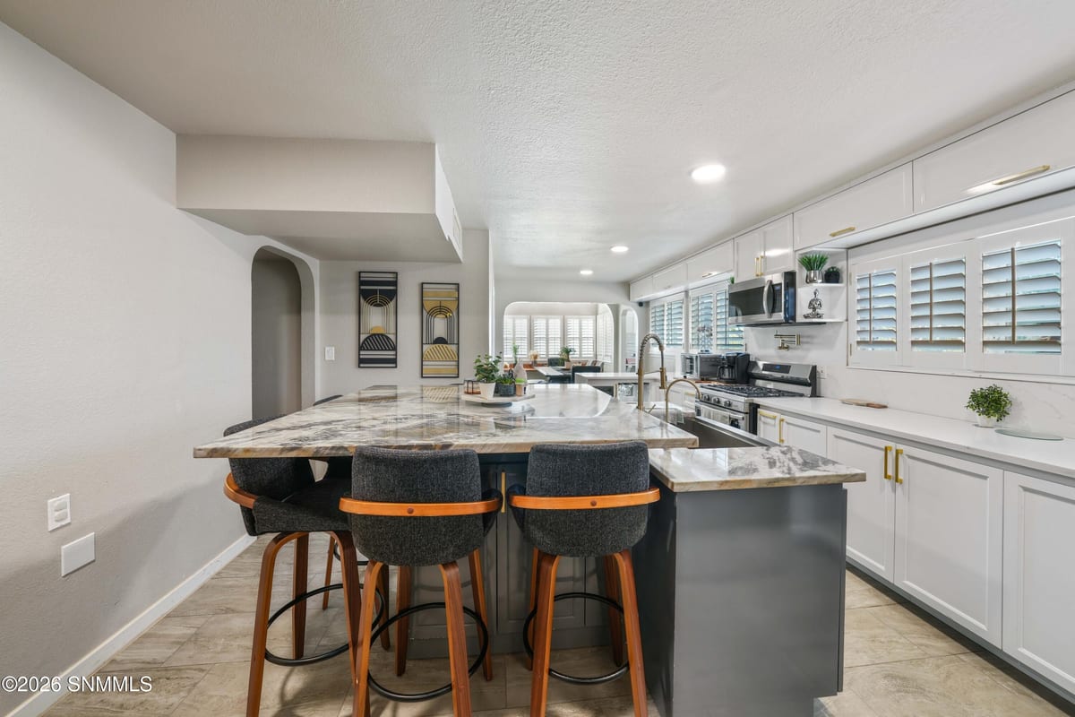 405 Feather Moon Drive, Santa Teresa, NM 88008 photo 14