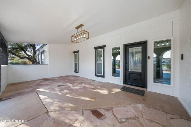 405 Feather Moon Drive, Santa Teresa, NM 88008 photo 5