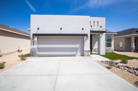 3019 San Jenaro Drive, Las Cruces, NM home for sale at $2,200