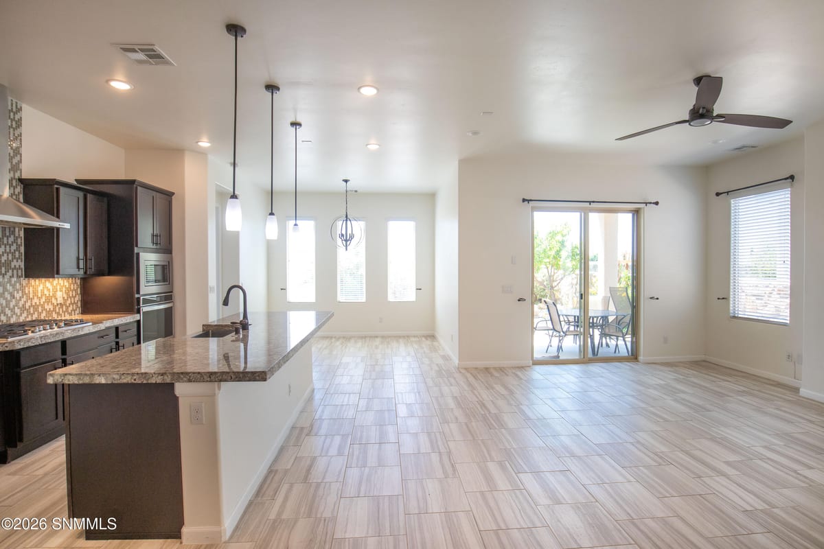 3718 Golden Echo Loop, Las Cruces, NM 88012 photo 4