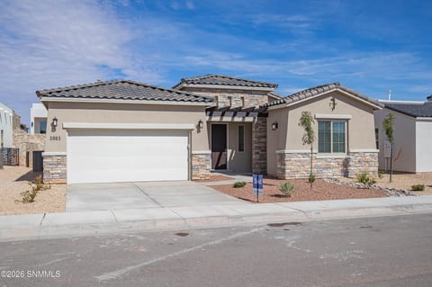 3883 Heartland Loop home for sale