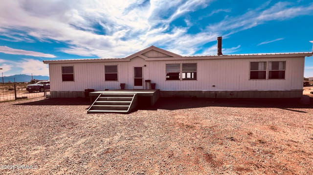 Casa prefabricada en venta por $260,000: 4260 La Bajada Road, Deming, NM – 4 recámaras, 2,067 pies²