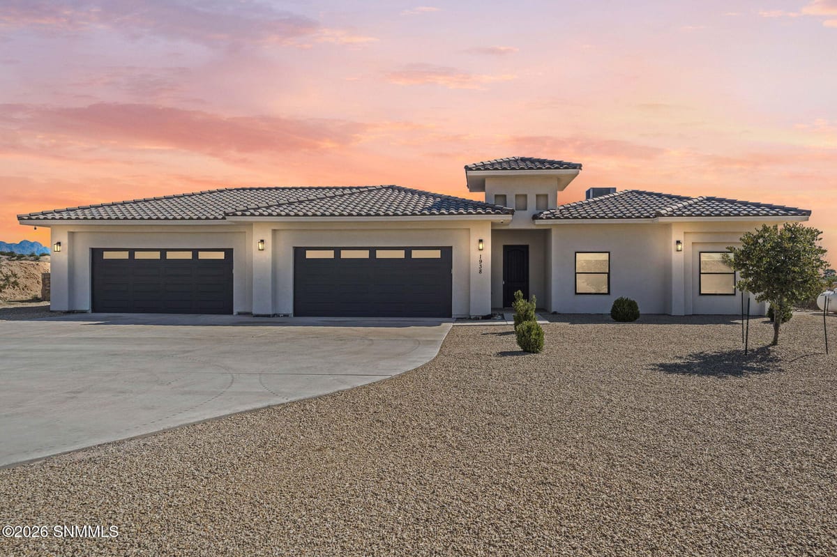 1938 Eclipse Road, Las Cruces, NM 88012 photo 2
