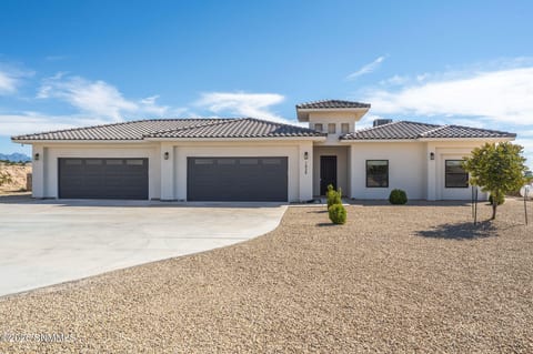 1938 Eclipse Road, Las Cruces, NM home for sale at $649,000