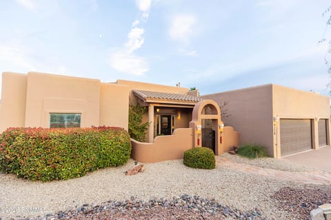 4176 Council Oak Road, Las Cruces, NM home for sale at $475,000