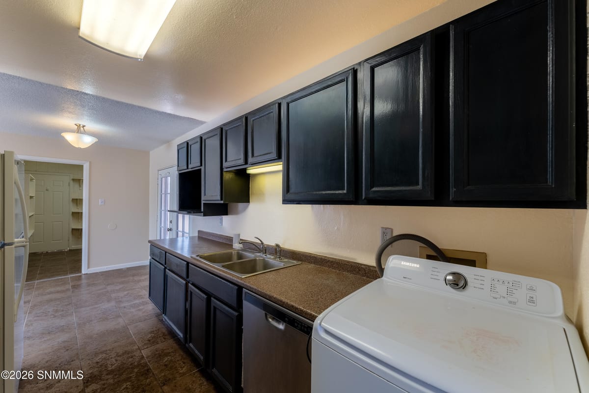 2015 Anderson Drive, Las Cruces, NM 88001 photo 15