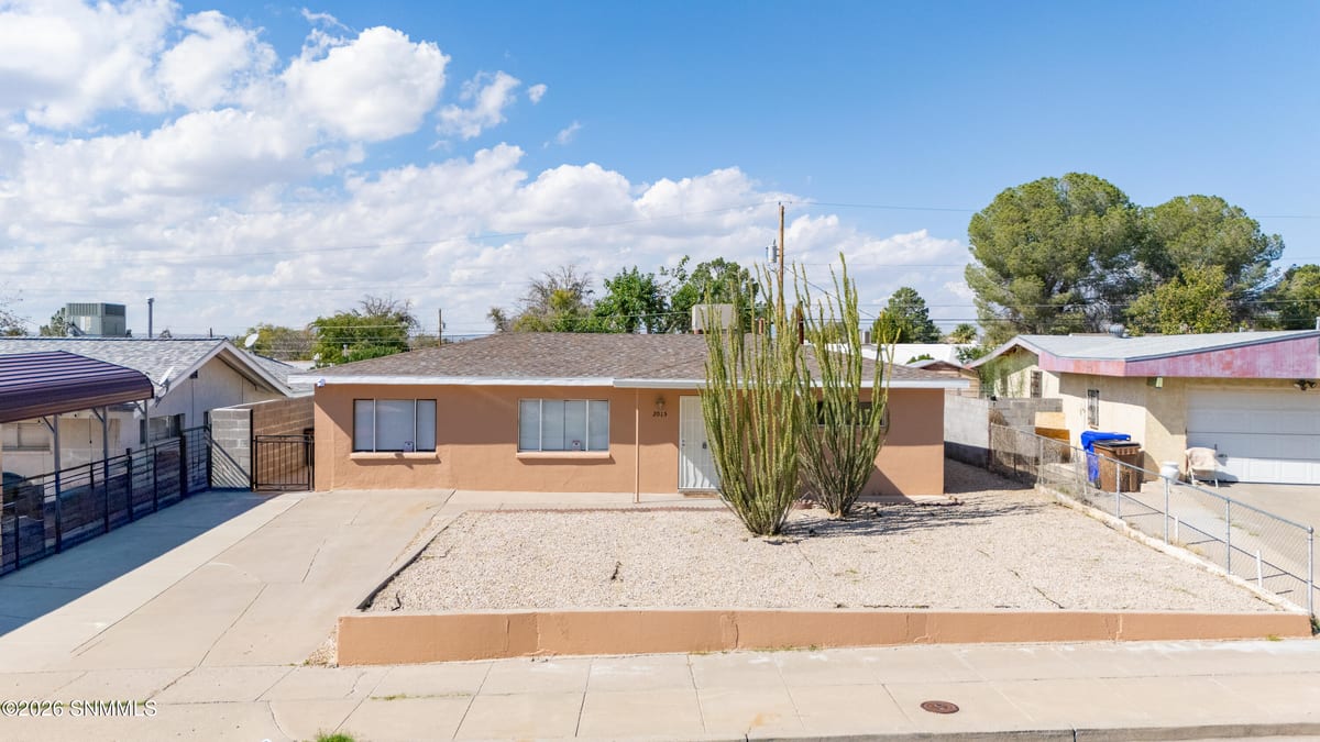 2015 Anderson Drive, Las Cruces, NM 88001 photo 3