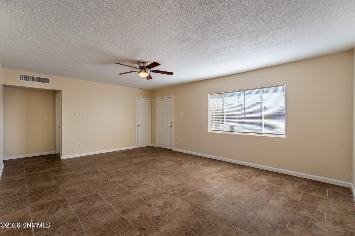 2015 Anderson Drive, Las Cruces, NM 88001 photo 7