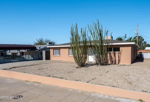 2015 Anderson Drive, Las Cruces, NM home for sale at $218,900