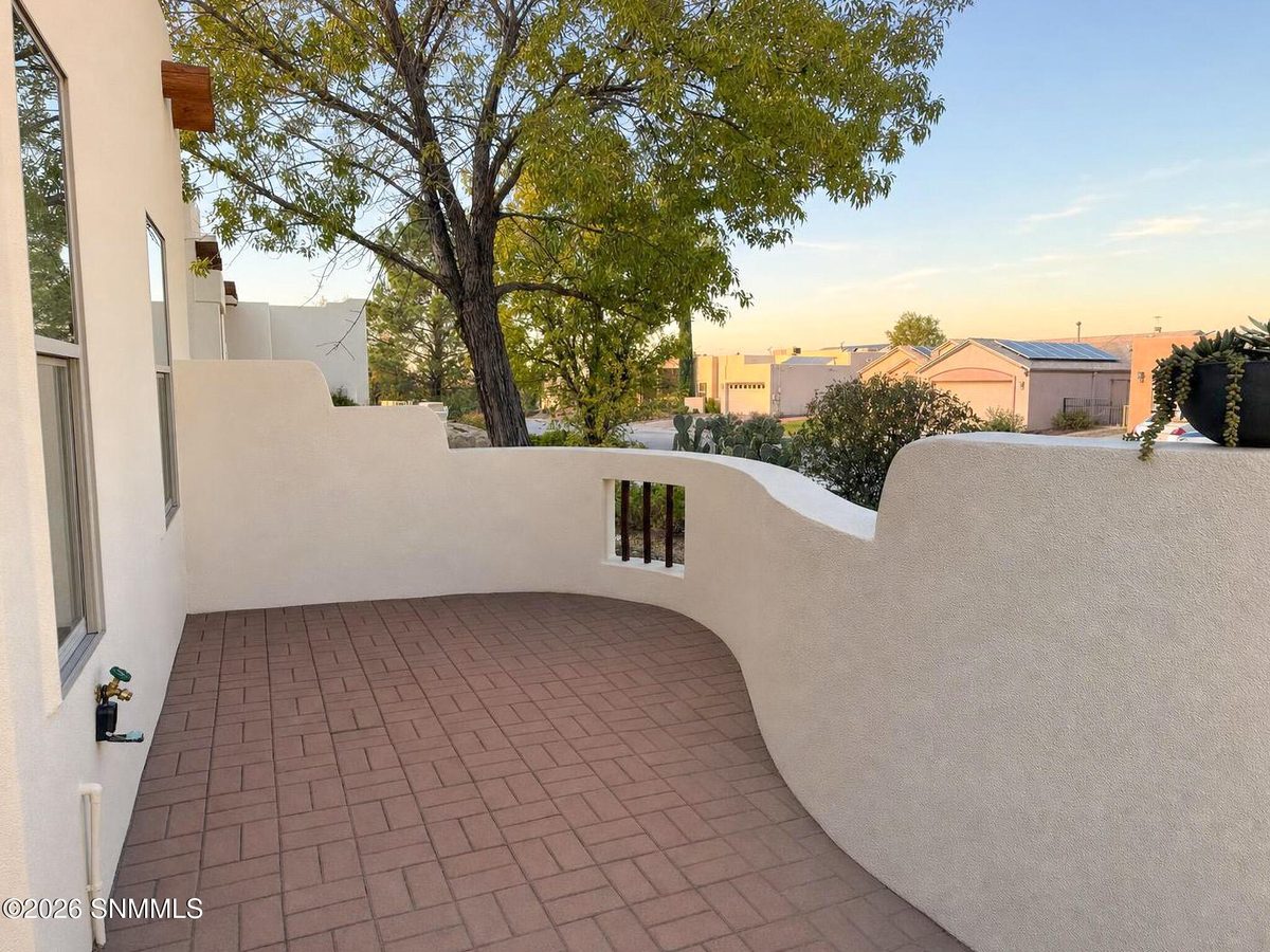 571 Canyon Point Road, Las Cruces, NM 88011 photo 9