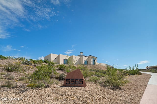 5565 Vista Rico, Las Cruces, NM 88011 photo 4