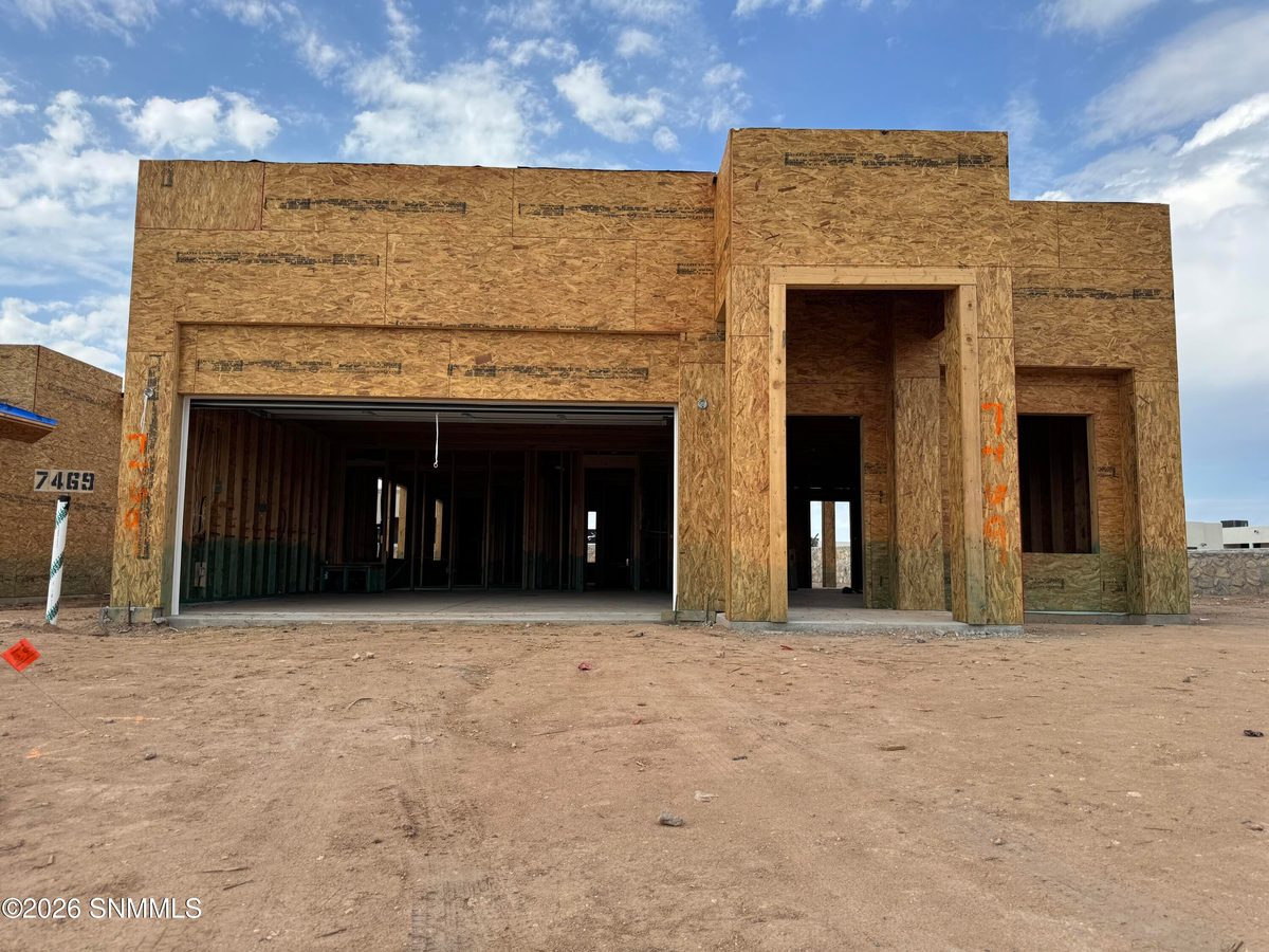 7469 Carolina Street, Las Cruces, NM 88012 photo 2