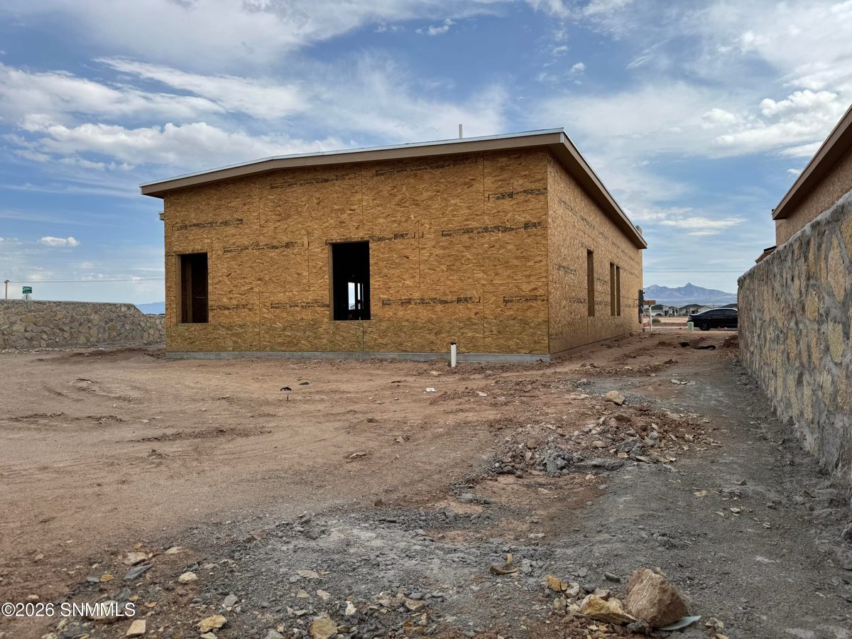 7469 Carolina Street, Las Cruces, NM 88012 photo 5