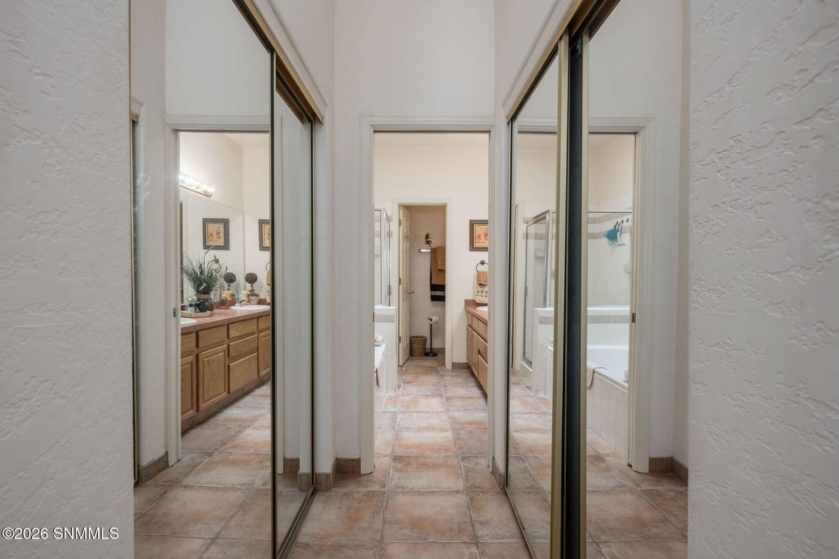 1042 Mormon Drive, Las Cruces, NM 88011 photo 13