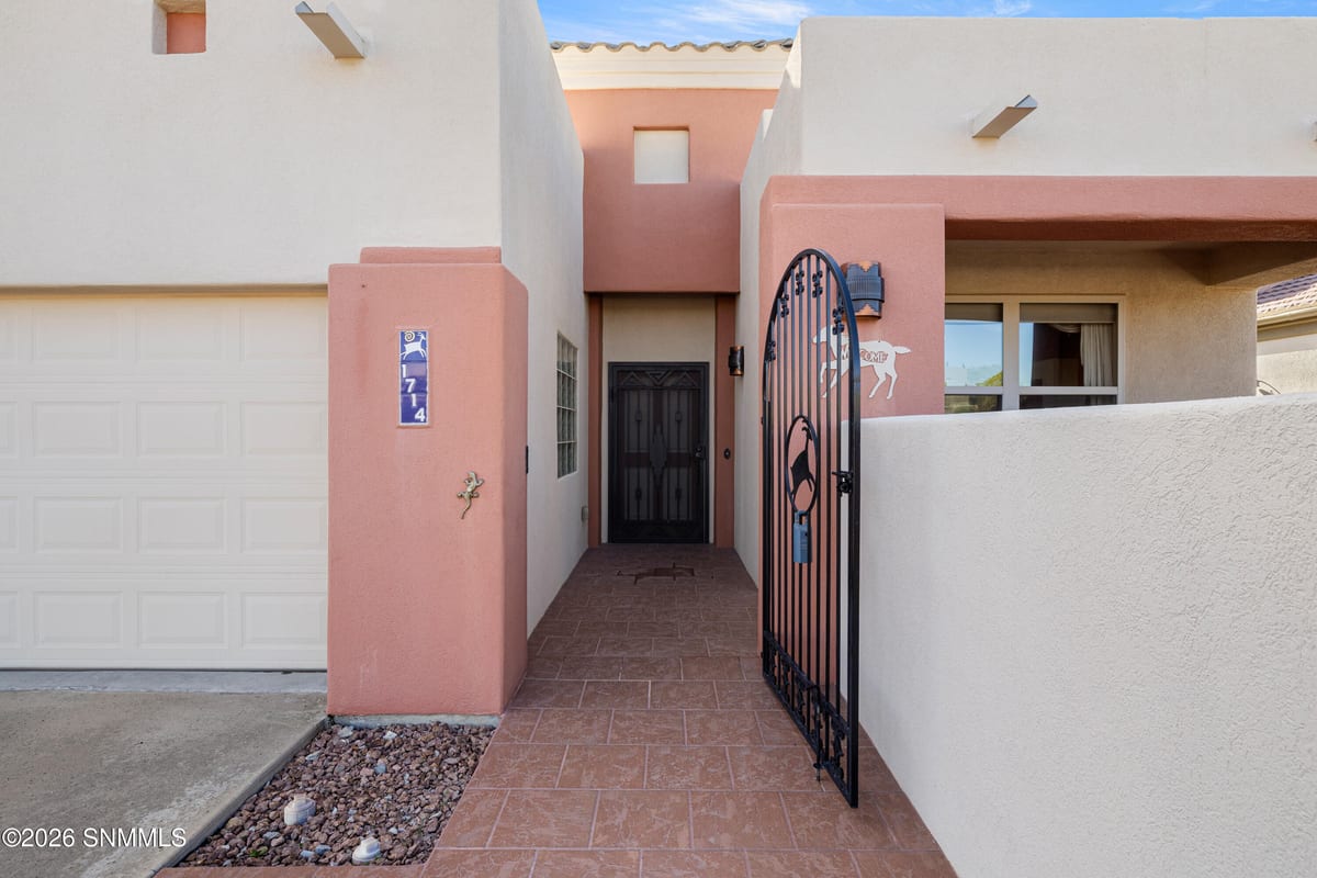 1714 Stone Mountain Lane, Las Cruces, NM 88011 photo 3