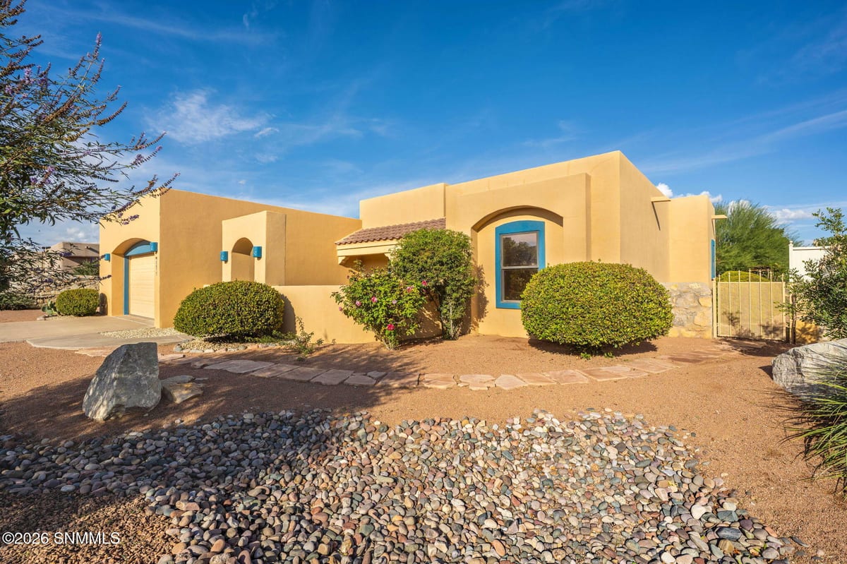 3877 Turtle Creek Avenue, Las Cruces, NM 88005 photo 3