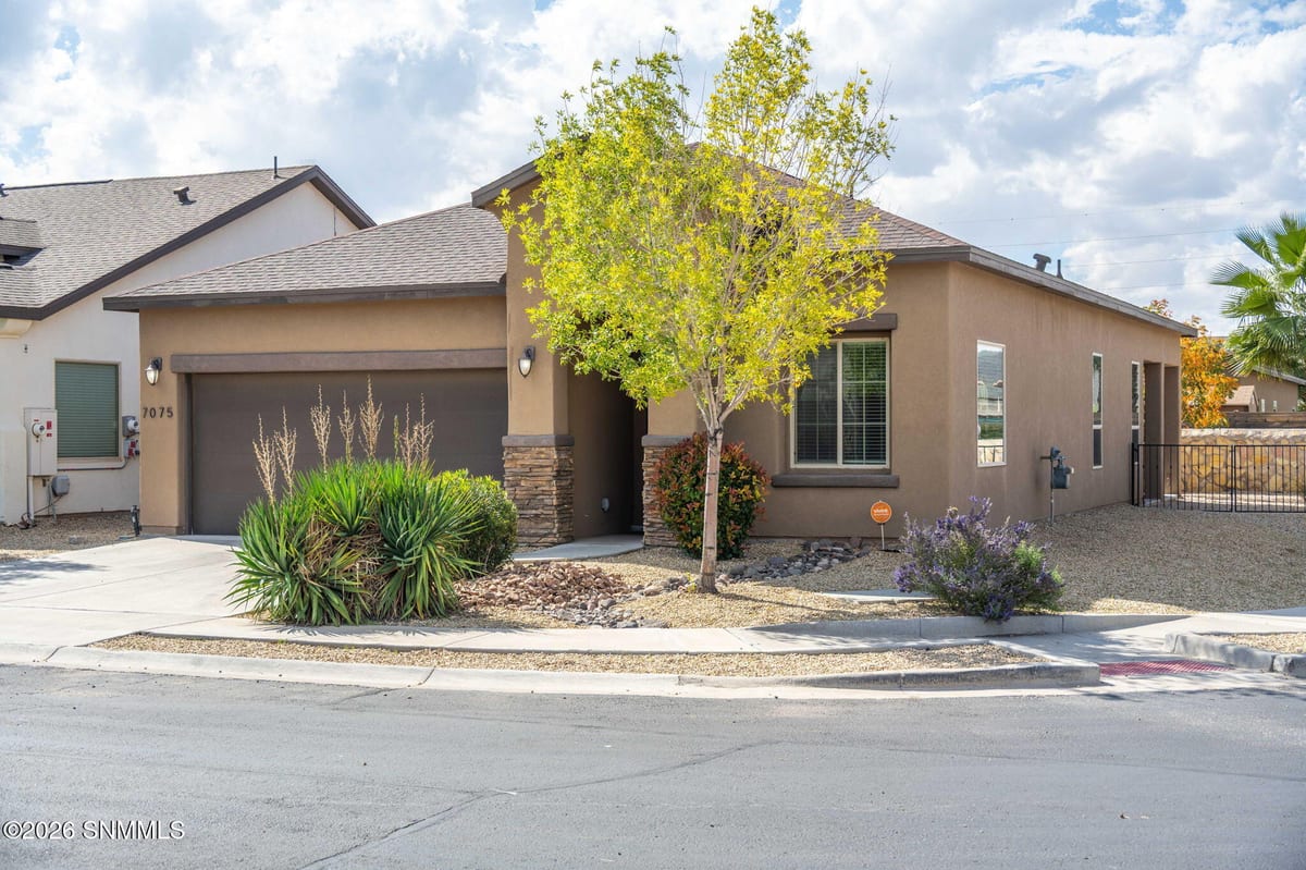 7075 Metro Park Street, Las Cruces, NM 88012 photo 2