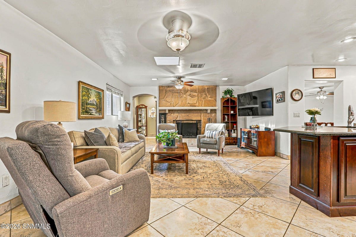 220 W Taylor Road, Las Cruces, NM 88007 photo 13