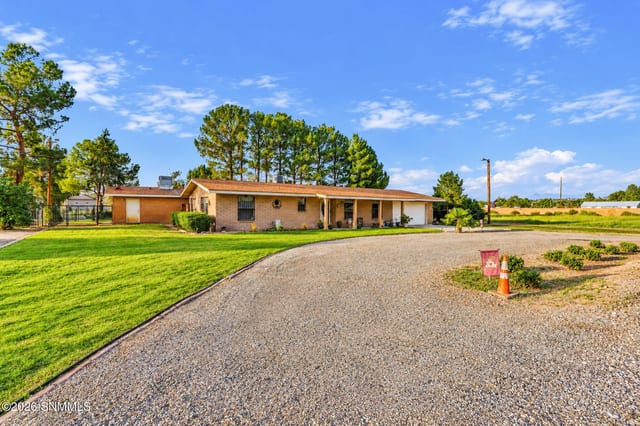 220 W Taylor Road, Las Cruces, NM 88007 photo 4