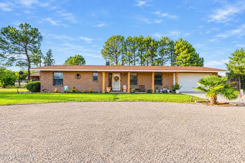 220 W Taylor Road, Las Cruces, NM home for sale at $495,000
