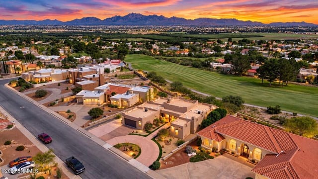 1452 Vista Del Cerro, Las Cruces, NM 88007 photo 3