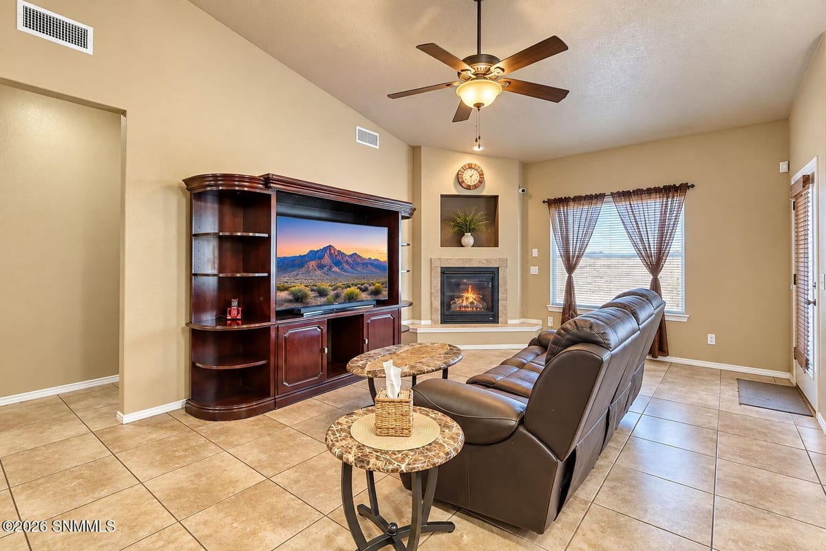 5874 Megan Street, Santa Teresa, NM 88008 photo 10