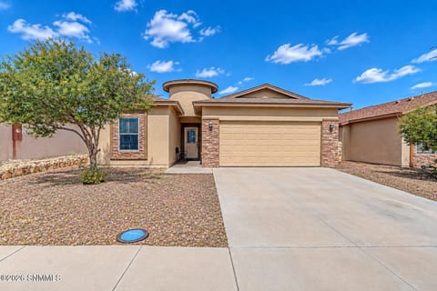 5874 Megan Street en venta