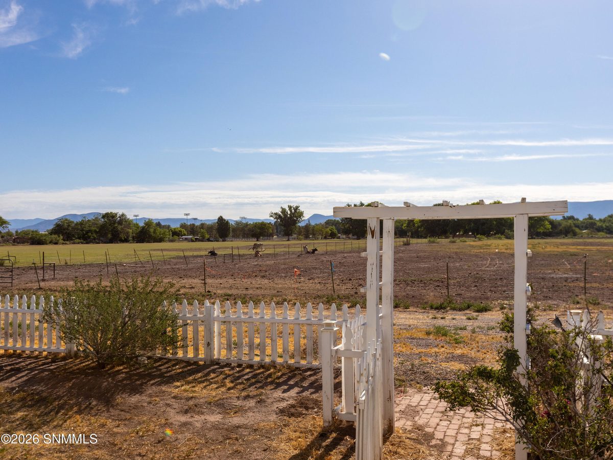 1401 Higuera Avenue, Tularosa, NM 88352 photo 4