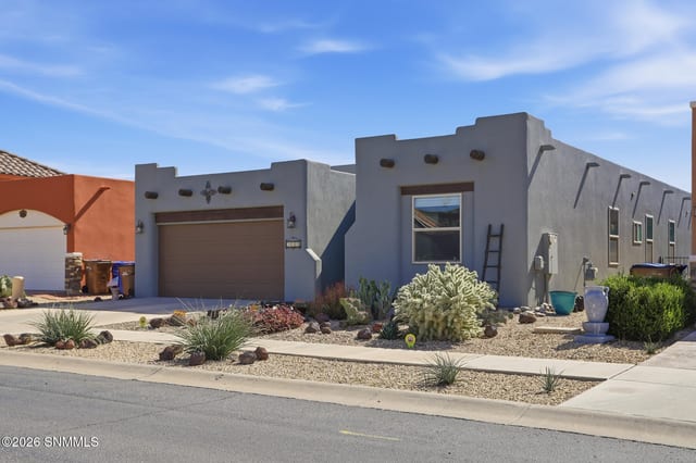 3660 Santa Minerva Avenue, Las Cruces, NM – 3 bedroom, 1,565 sqft single family residence for sale at $299,500