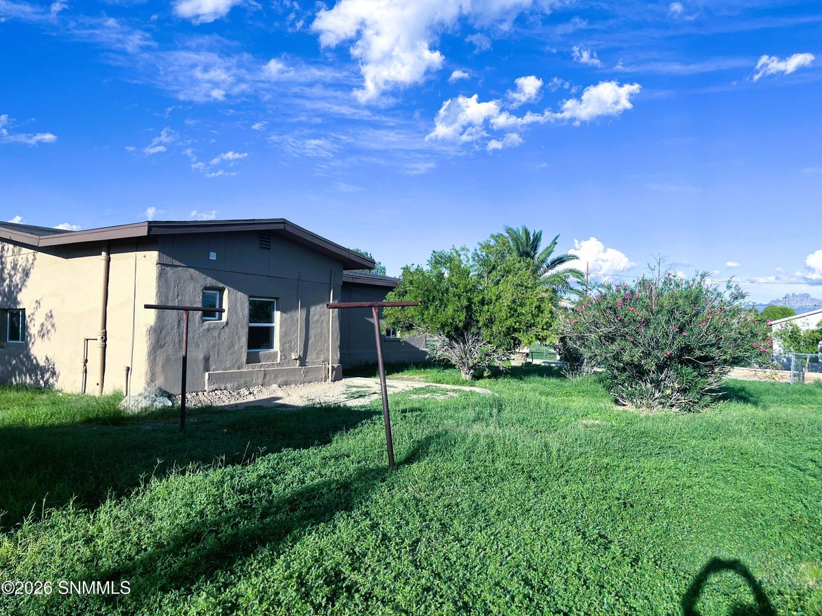 910 S Esperanza Street, Las Cruces, NM 88001 photo 14